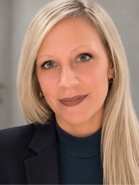 Meet your Posher, Dayna